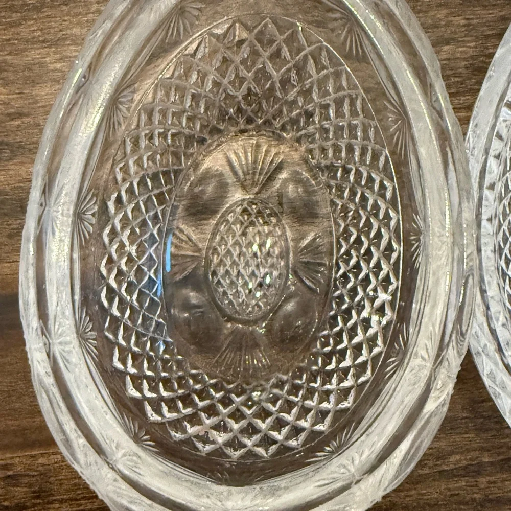 Vintage Avon Fostoria Mother's Day 1977 Egg
